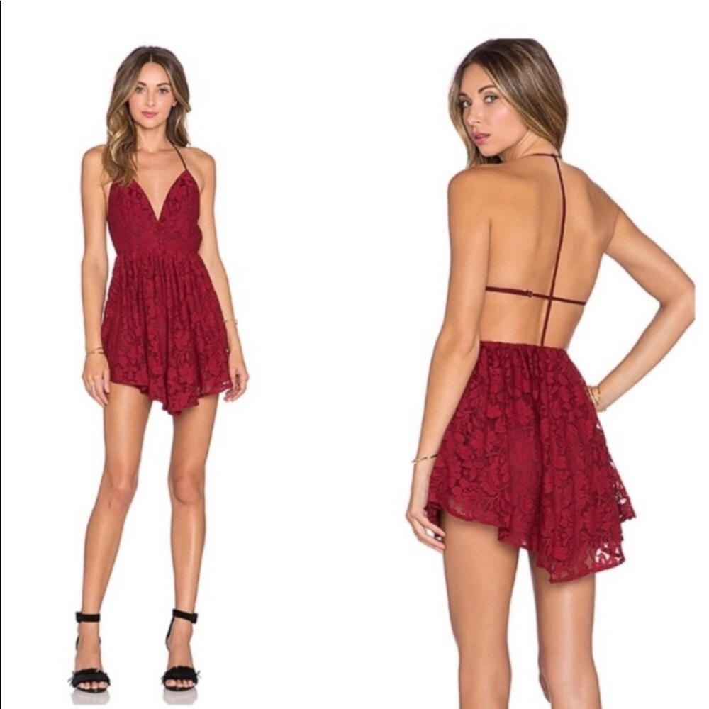 New NBD X Revolve Robe Courte Get Out Dress